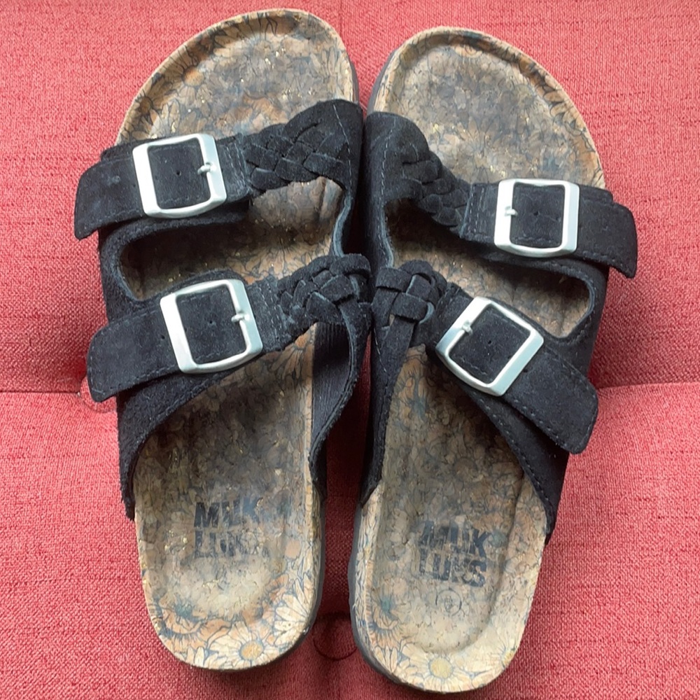 Muk Luks 2 strap black braided sandals - Like-New